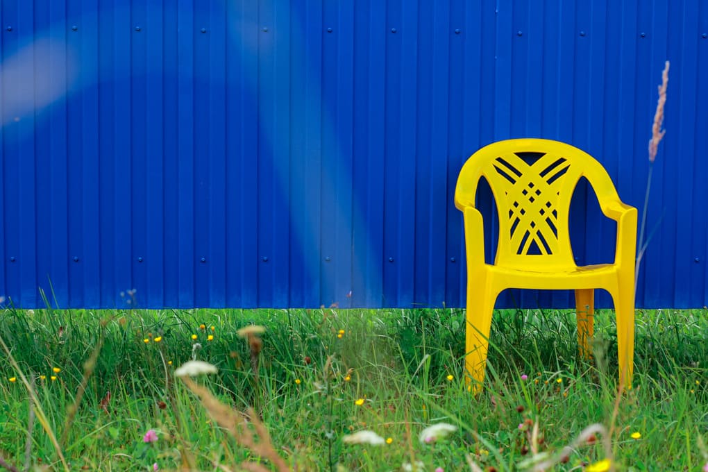 Tu guía para comprar sillas plásticas en Panamá fácilmente