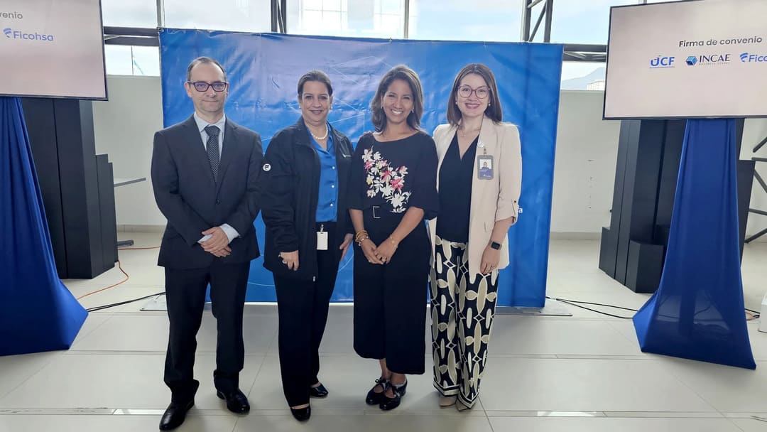 La educación empresarial transforma la región con Ficohsa e INCAE